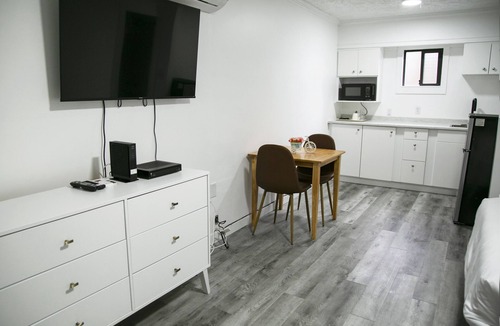 Powell River Hotel | Westview Centre Motel Ltd.
