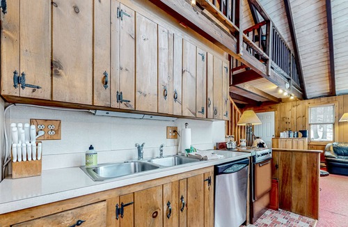 Birch Hill House | Wilderness abode with a wood-burning fireplace, deck, and grill - near skiing