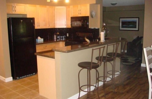 Invermere Condo | Windermere Point 2br Lakeview Condo - Invermere