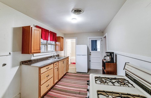 Binghamton Apartment | Work & Study: Binghamton Apt 2 Mi to Downtown