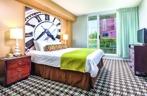 Inner Harbour Resort | World renowned under your feet !