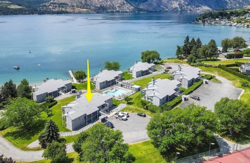 Wapato Point Condo | Yacinde E5 Poolside Condo with Loft, Sleeps 4
