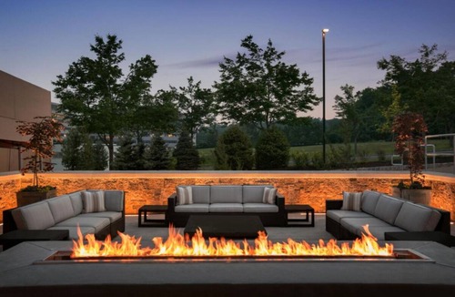 Berkeley Heights Hotel | Your Home Sweet Home! Pets Allowed, Free Parking, Free Breakfast!