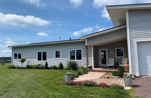 Anglo Rustico House | Your Private Oasis: Oceanview Bliss on PEI's North Shore!