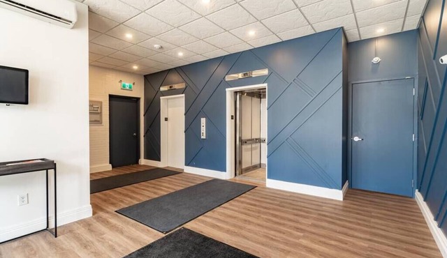 122 Bright & Spacious Downtown Suite, Amazing View