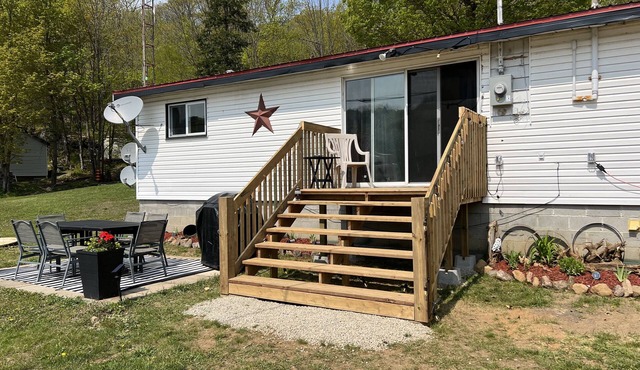 Algonquin Highland 5 bedroom cottage