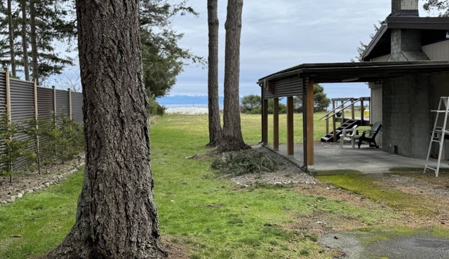 Beach front property on Saratoga Beach, cabin with ocean view.