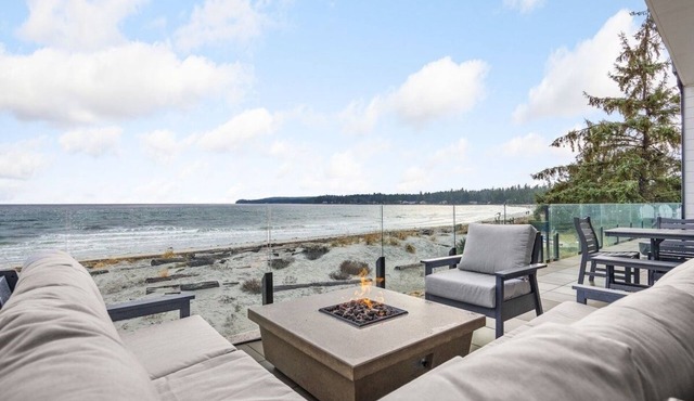 Beachfront Luxury Suite #19 at THE BEACH HOUSE