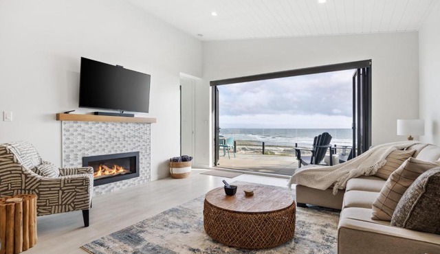 Beachfront Luxury Suite #15 at THE BEACH HOUSE