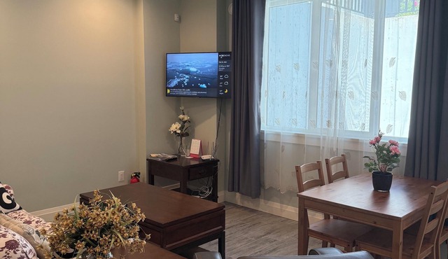 Beachside Vacation Suite in beautiful White Rock, BC, Canada