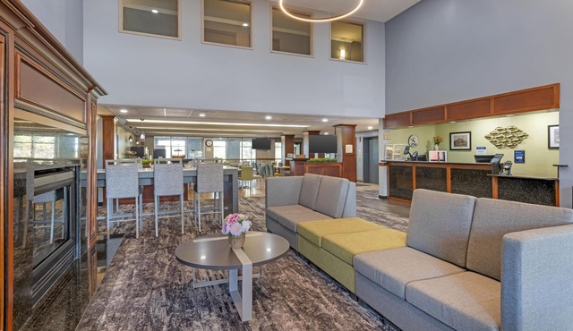 Best Western Plus Eau Claire Conference Center