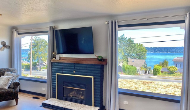 Blue Anchor Starboard Suite