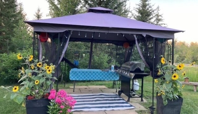 Cabin mins to Edmonton, St Albert. Pet friendly! Monthly winter rates available