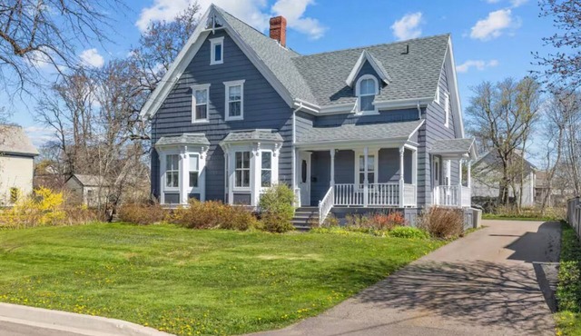 Central Summerside Getaway