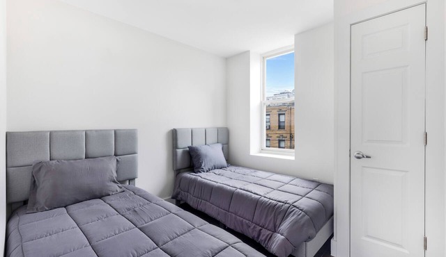 Charming NYC Two Bed - 20min from LGA & Newark!