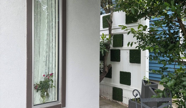 Charming Studio-Cottage with WiFi & TV free parking in Greenwich