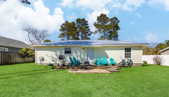 Commanders Cottage by AvantStay | Free Bikes! Pet Friendly | Newly Renovated! in Santa Rosa Beach