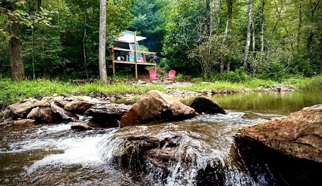 Cool A-Frame on Creek in Purlear, North Carolina in Purlear