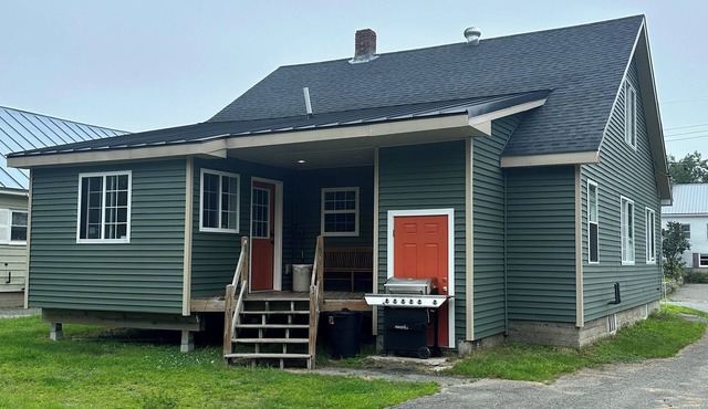 Direct Trail Access! Downtown - Full Home!