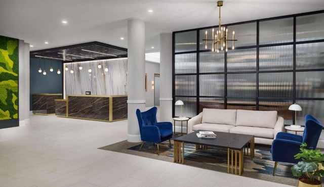 DoubleTree by Hilton Charlotte City Center