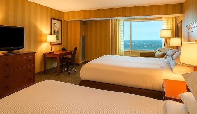 DoubleTree Fallsview Resort & Spa by Hilton Niagara Falls