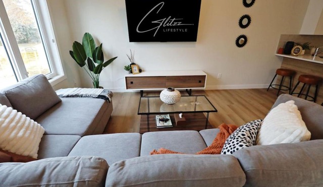 Downtown 3 Queen Beds AC Double Garage Disney