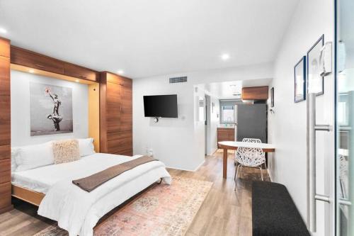 Efficient Micro Living in DTPH in Phoenix