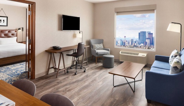 Four Points by Sheraton Calgary Airport