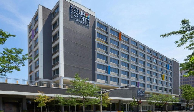 Four Points by Sheraton Windsor Downtown