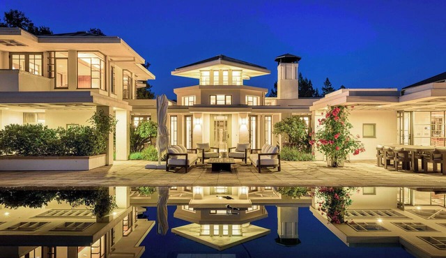 Frank Lloyd Wright-Inspired Healdsburg Estate in Healdsburg