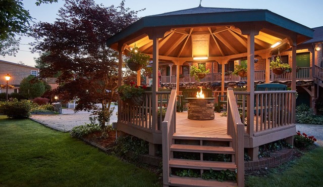 Hemlock Inn