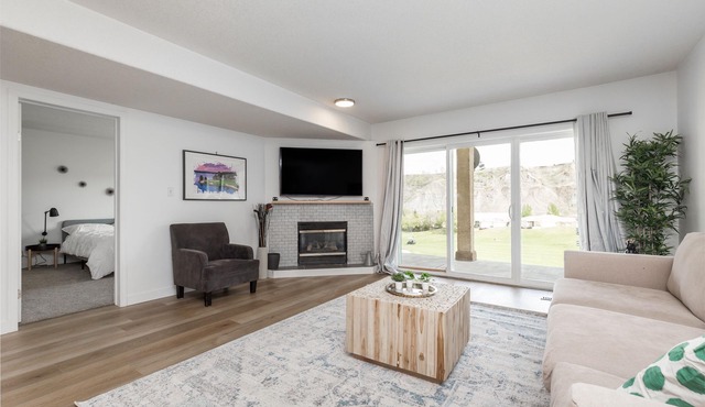 Lower 2 bed/2 bath Condo on Paradise Canyon Golf Resort - Private Entrance
