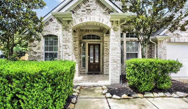 Luxury Spring Home: Community Pool and Family Fun in Spring
