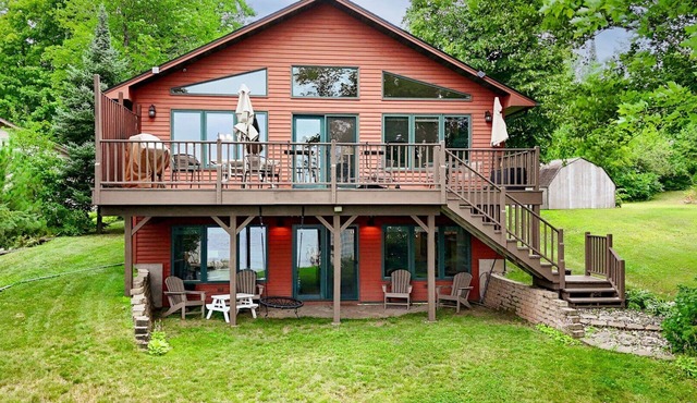 Lyman Fireside Lake House, Heirloom Vacations