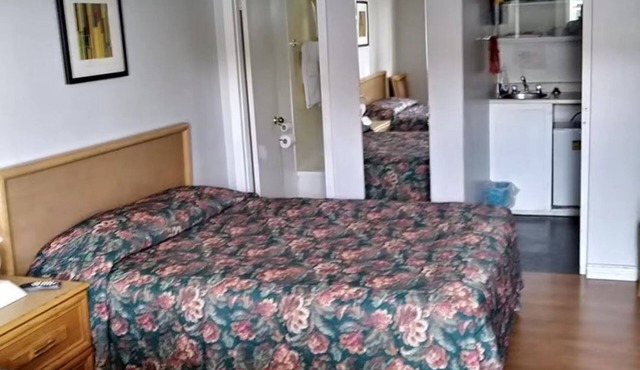 Monte Carlo Motel in Cornwall