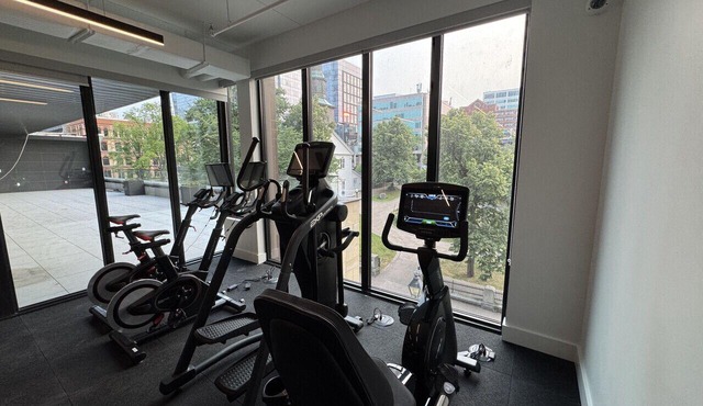 *NEW Stunning 2B/1B Downtown Halifax