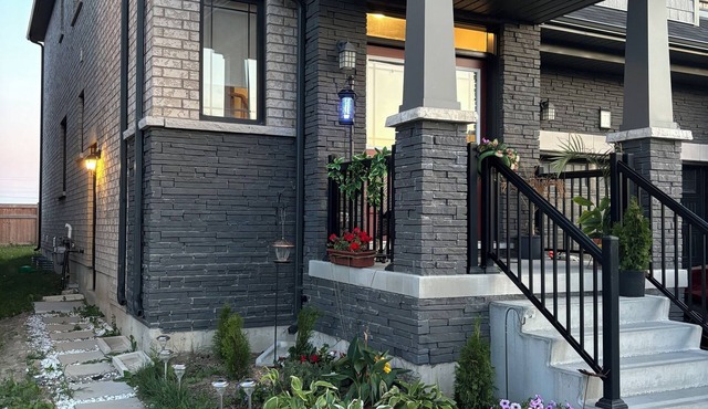 Niagara Falls Basement Suite 15 mins away from Falls