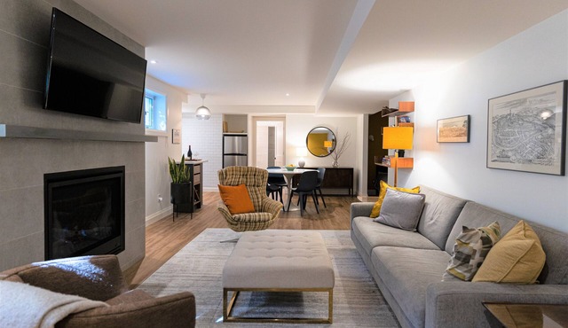 Niagara Getaway for up to 4 with Breakfast!