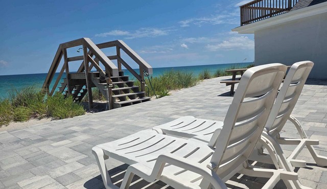 Oceanfront Studio with Sunrise Views & Beach Access