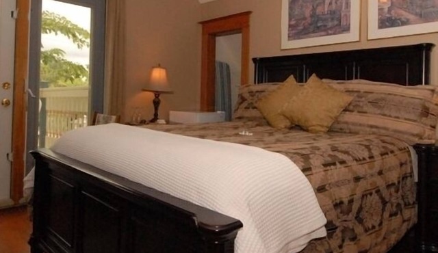 Phoenix House B&B