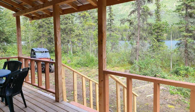 Private lakefront cabin with mountain views
