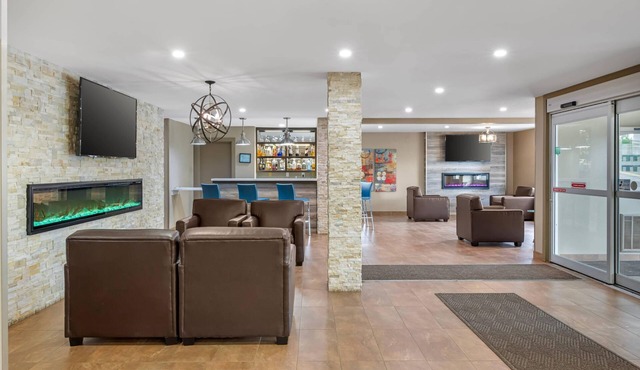 Quality Inn & Suites Bathurst