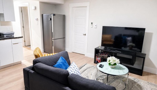 Quiet Haven - One-Bedroom Suite