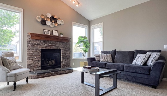 Quiet & Secure 3BR Entire Home Sweet Home/Office