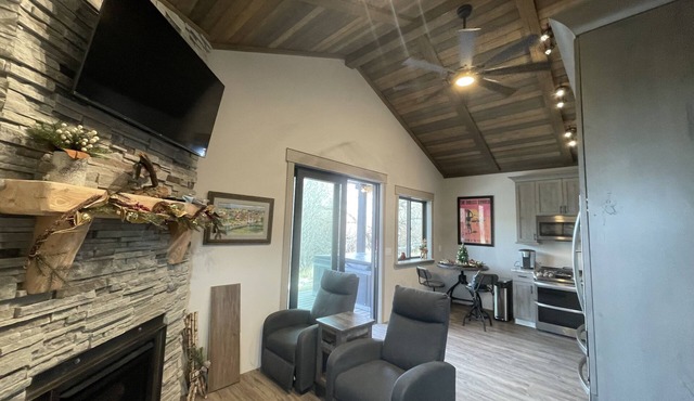 Relaxing River Front Cottage at Old Works Golf Course! Hot Tub and Sauna!