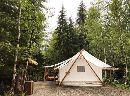 Rustic and Spacious Safari Tent in Forks, Washington, Perfect for a Glamping Getaway to the Pacific Northwest