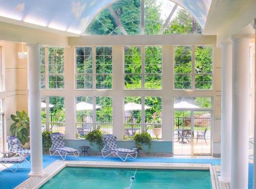 Senator Inn & Spa