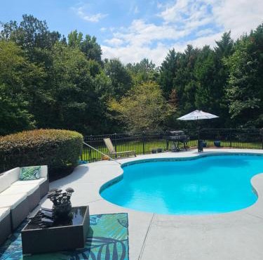 Spacious Atlanta Home With Private Pool