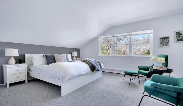 Spacious & Modern 5-bedroom in Sag Harbor, walk to bay