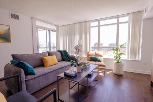 Spacious Parkview 2Bed 2Bath Free Parking